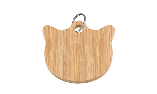 Médaille chat en bois en forme de chat, finition lisse non toxique, anneau argenté et gravure du nom et des infos.